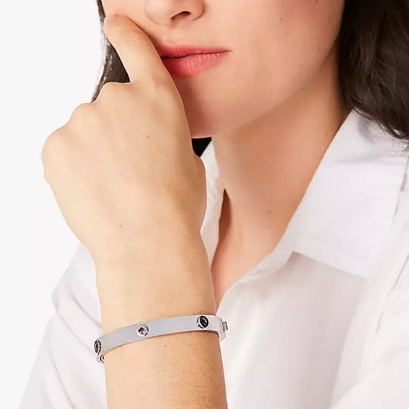 Kate Spade Spot the Spade hinged silver bracelet - Picture 3 of 4